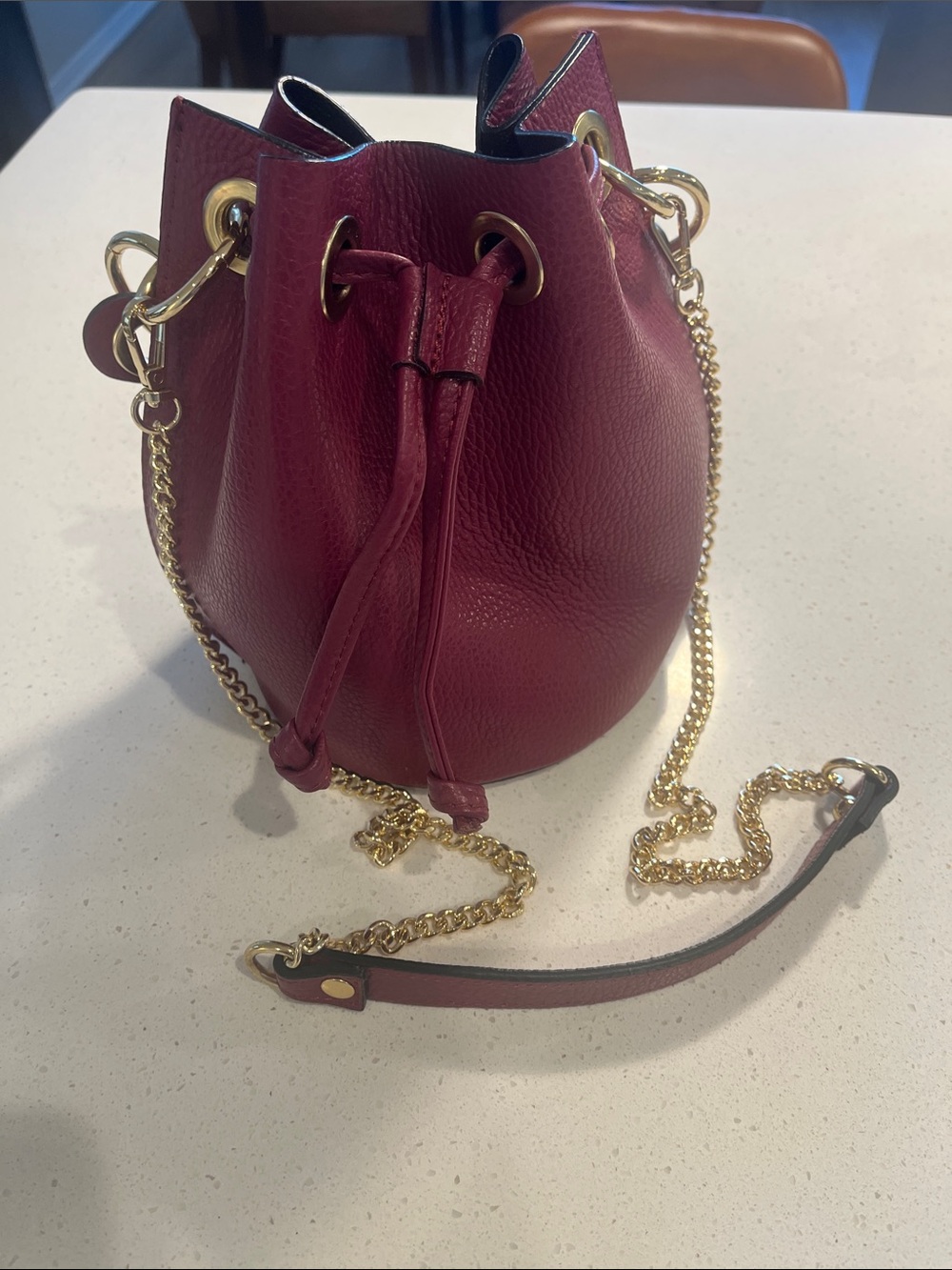 Divas Italian Leather Bucket Handbag